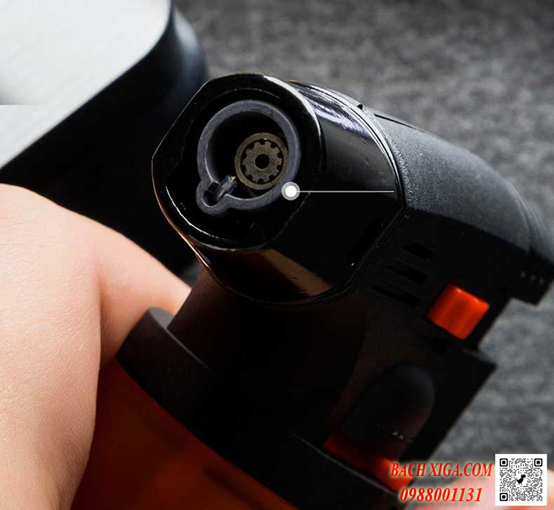 Bật lửa khò Lubinski SK 27 có chốt an toàn