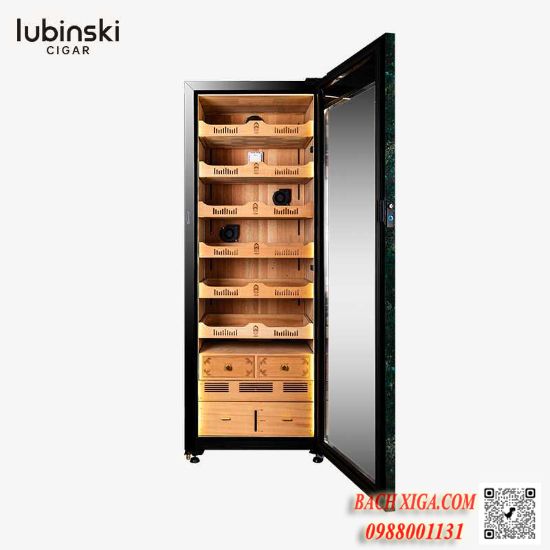 Tủ cigar Lubinski có sức chứa lên đến 2.200 điếu (tùy size), với 7 tầng khay gỗ tuyết tùng Tây Ban Nha cao cấp.