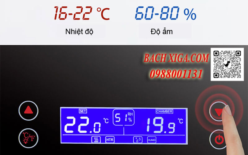 Bảng điều khiển điện tử cảm ứng độ ẩm và nhiệt độ.